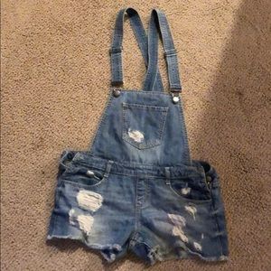2.1 Denim shorts overalls